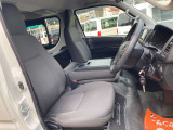 車輌買取も行なっております。商用車から普通車どのようなお車でも買い取ります!査定無料ですのでお気軽にお申し付けくださいませ♪