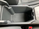 販売・買取・整備・保険・アフターケアまで、カーライフに必要なすべてをトータルサポート。車に関することを一括してお任せできるため、長く快適なカーライフをサポートさせていただきます。