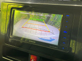 【バックカメラ】駐車時に後方がリアルタイム映像で確認できます。大型商業施設や立体駐車場での駐車時や、夜間のバック時に大活躍!運転スキルに関わらず、今や必須となった装備のひとつです!