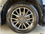 純正ホイール♪205/60R16ノーマルタイヤ装着車♪各種アルミホイールや、スタッドレスタイヤも取扱いしております。是非ご相談ください♪