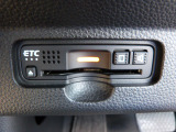 【ETC】便利なETC車載器も装備!高速道路の料金所もスムーズに通過できます。今や必須の装備ですね!(セットアップ費用3300円は別途料金となります)。