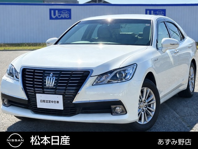 クラウン ハイブリッド 2.5 ロイヤルサルーンG Four 4WD