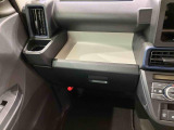 納車前にはプロのメカニックが、各部の点検を行います。ディーラーにしか出来ない品質、そしてサービスできっと満足していただけると思います!