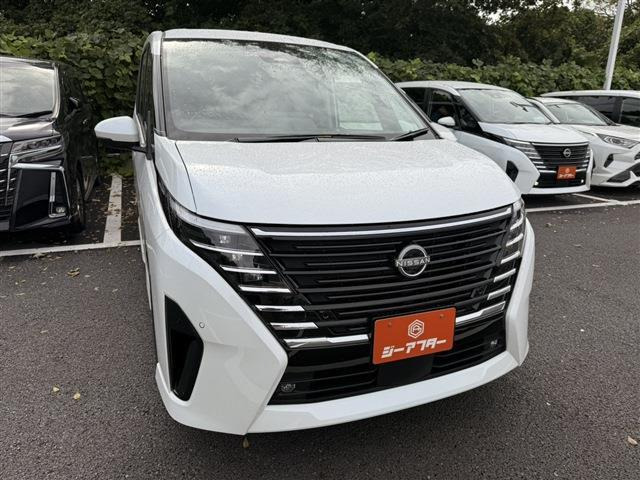 セレナ 2.0 ハイウェイスターV 禁煙車 社外7インチナビ バックカメラ