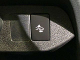 【TOYOTA SAFETY SENSE】走行中に前方の車両等を認識し、衝突の可能性がある時は警報音とブレーキで衝突回避と被害軽減をアシストしてくれます。
