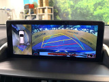 【パノラミックビューモニター】専用のカメラにより、上から見下ろしたような視点で360度クルマの周囲を確認することができます☆死角部分も確認しやすく、狭い場所での切り返しや駐車もスムーズに行えます。
