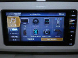 【オーディオ選択画面】AM/FMの切替や、交通情報もこちらの画面から選択できます。