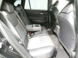 ゆとりある広々とした車内空間は、ドライブを始め買い物やレジャーなど、幅広く活躍します。一人でもみんなとでもお出かけを楽しみましょう!