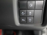 各操作スイッチなども使いやすい位置に配置されています!