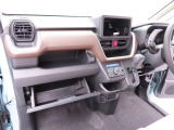 愛知ダイハツではお車をご購入頂いた後が本当のお付き合いのスタートだと思っています。 ですので定期点検や車検もお得なパックをご用意してお客様に頼りにされるダイハツディーラーを目指しています☆