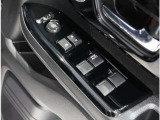 運転席のみAUTO機能付きのパワーウインド