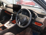 見通しのよいすっきりとした視界で、誰でも運転しやすいです。運転のしやすさは疲れにくさにも繋がりますよ♪