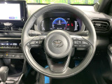 【純正革巻きステアリング】上質な革を使用することで、手にしっかり馴染みとても運転しやすいハンドルです♪