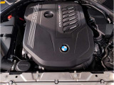 BMWのエンジンは世界的にも認められている高性能エンジンです。レスポンスがよく高回転型の心地よい吹きあがりなど駆け抜ける歓びのキーになる部分でございます。