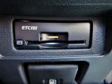スッキリと収まったETC2.0ユニット。 やはり便利さからマストアイテムになってきましたね。