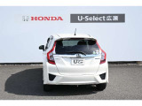 F  I  T  真ん中に アイ がある車です