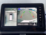 アラウンドビューモニターは4方のカメラで真上から車を見たようにモニターで確認ができる日産の自慢の装備です。是非実際の車で体感してみてください。