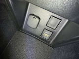 シガーソケット用の充電器が使用可能です!