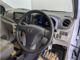 見通しのよいすっきりとした視界で、誰でも運転しやすいです。運転のしやすさは疲れにくさにも繋がりますよ♪
