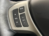 ★ステアリングにはオーディオコントロールスイッチが付いていますので、目線を正面から外すことが無く、また、ステアリングから手を離さずにオーディオ操作ができます.