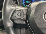 ステアリングにオーディオ操作スイッチが付いています。オーディオ画面に直接タッチしなくても操作が出来ますので、運転に集中できます。