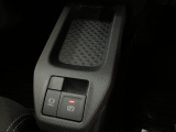 電動パーキングブレーキです!ホールド機能も付いていますよ♪