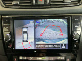 アラウンドビューモニター装備で、バックや縦列駐車の際に上から見た映像があなたをサポート!