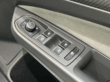 厳選仕入れで自信を持ってお勧めできる中古車だからこそ、ご契約前には、お客様ご自身の目での現車確認をお願いしております。