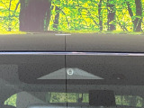 【三菱e-Assist】走行中に前方の車両等を認識し、衝突しそうな時は警報とブレーキで衝突回避と被害軽減をアシスト。より安全にドライブをお楽しみいただけます。