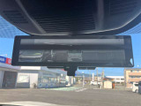 スマートルームミラー!車両後方のカメラ映像をミラー面に映し出すので、車内の状況や、天候などに影響されずクリアな後方視界が得られます!