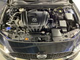 SKYACTIV-G搭載!爽快なパワーフィールと低中速の豊かなトルクによる実用域での扱い易さを是非体感して下さい!エンジンルーム内の清掃も行き届いております♪