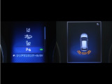 コーナーセンサーを装備。障害物までの距離に応じて警告音を変えてお知らせ。縦列駐車時や駐車場・車庫等での取り回しをサポートします。詳細は販売店スタッフまでお尋ね下さい。