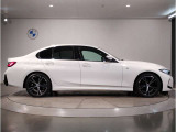 【ボディデザイン】スタイリングの美しさはプロポーションで決まります☆ショートオーバーハング☆ロング・ホイルベース☆ホフマイスター・キンク☆BMWはボディデザインの拘りを随所に取り込んでおります!