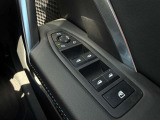 BMW専門のメカニックが、100項目にも上るポイントを徹底的にチェック。交換基準に達した部品があれば、弊社負担にて交換後、お客様へご納車致します。