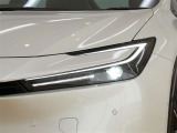 LEDヘッドライトです。デザイン性がよくとても明るいので、夜間の走行や悪天候でも安心です。しかも長寿命!
