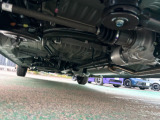 中古車という商品の特性上、下回りのサビやキズはございます。