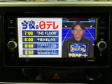 テレビ番組を画面で確認でき、停車中の待ち時間にも映像を楽しめます。番組情報も表示されるため、出発前や休憩中に見たい内容を確かめる際にも便利です。