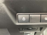 運転席、助手席にシートヒーターがついてます。