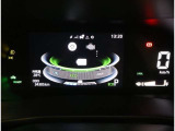 とっても見やすいメーターです。夜間時はラグジュアリーな気分にさせてくれる照明が魅力ですので、夜のドライブも楽しみになりますよ♪