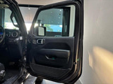 運転席ドアになります。