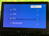 FM・AMラジオやテレビ、Bluetoothなど、音源を画面から選択できます。使いたい項目を見比べながら選べるため、普段の移動中も好みに合わせて活用できます。