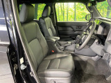 運転席シート廻りは使用感も少なく、良好な状態となっています。丁寧に使われていたことがよくわかりますね。