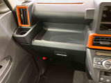 納車前にはプロのメカニックが、各部の点検を行います。ディーラーにしか出来ない品質、そしてサービスできっと満足していただけると思います!