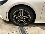 全国、登録・ご納車承ります。遠方でもご安心してお任せ下さい。遠方にお住まいのお客様はご自宅までご納車致します。陸送費用に関してもご相談下さい。
