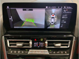 【バックモニター】&rdquo;R&rdquo;レンジにシフトチェンジして頂くとバックカメラとセンサーが起動し駐停車時の運転をサポートします。