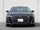 一目でAudiだと分かる特色を持つフロントマスク。