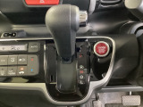 発進時から滑らかに加速する無段階変速のCVTはストップ&ゴーの多い街の中も快適です
