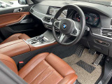 弊社は初度登録より6年目経過の車両に【BMWバリューサービス】をご案内しております。長くお乗りの車両にも適用可能ですので純正メンテナンスでランニングコストも抑えれます。