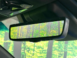 【デジタルインナーミラー】後席の大きな荷物や同乗者で後方が確認しづらい時でも安心!カメラが撮影した車両後方の映像をルームミラー内に表示。クリアな視界で状況の確認が可能です!