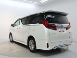 総額表示は、神奈川県内の登録で、納車は店頭納車の金額です。又、支払い方法や延長保証・希望ナンバー等で変更になる場合がございます。
